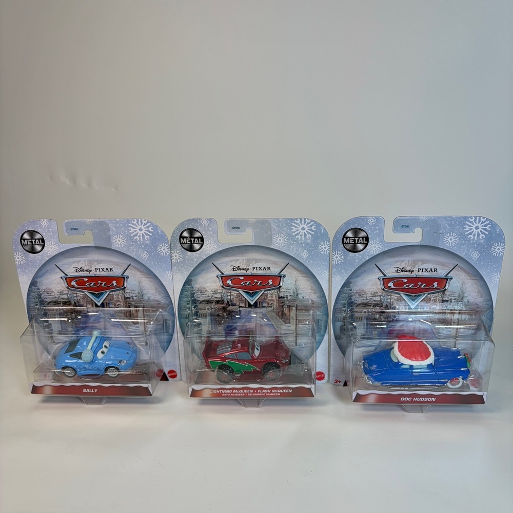 NWT Disney Pixar Holiday CARS Lightning McQueen Flash Sally Doc Hudson Diecast
